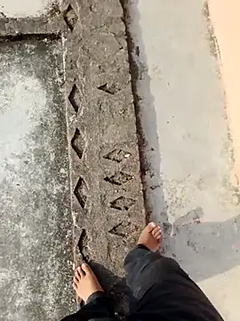 Snapshot of apka_rockstarr chatting on December 4, 2025, 3:27 am apka rockstarr online show from December 4, 2025, 3:27 am