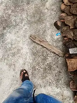 Snapshot of apka_rockstarr chatting on December 14, 2025, 3:24 am apka rockstarr online show from December 14, 2025, 3:24 am