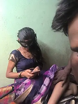 Snapshot of Laxmidevi000 chatting on June 4, 2026, 4:11 pm Laxmidevi000 online show from June 4, 2026, 4:11 pm