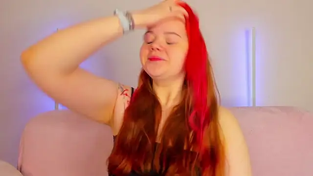 KellyFiery online show from May 15, 2026, 1:03 am