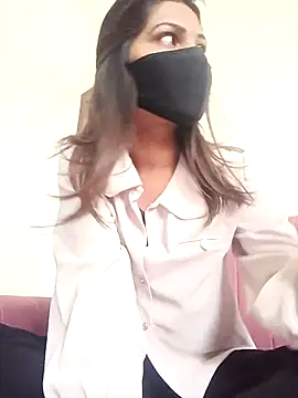 Snapshot of Lovely_girl- chatting on February 17, 2026, 5:16 am Lovely girl- online show from February 17, 2026, 5:16 am