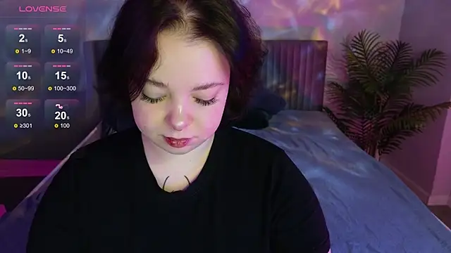 Snapshot of Vlada_vv chatting on November 28, 2025, 1:50 am Vlada vv online show from November 28, 2025, 1:50 am