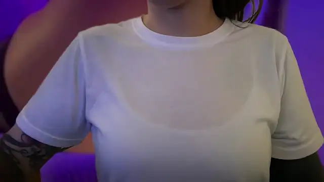 Snapshot of MissGoldenCartier chatting on June 15, 2026, 2:45 am MissGoldenCartier online show from June 15, 2026, 2:45 am