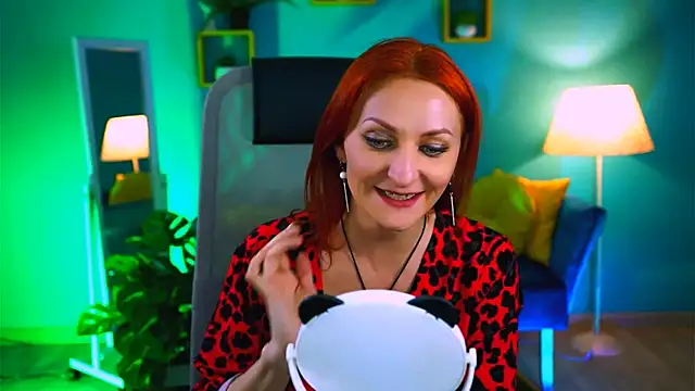 DianaTorrens online show from March 5, 2026, 8:44 am