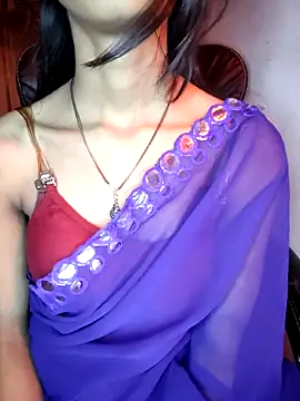 -AYUSHI01 online show from November 25, 2025, 6:03 am