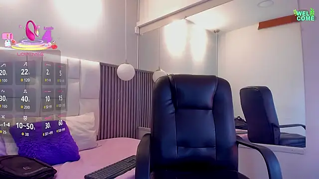 Snapshot of jazmin_gil chatting on December 15, 2025, 12:00 pm jazmin gil online show from December 15, 2025, 12:00 pm