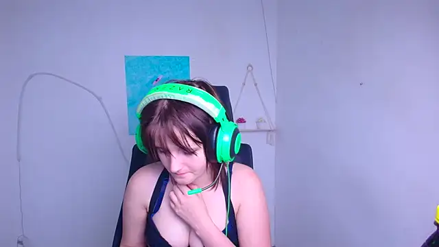 Alice Wonderme online show from January 12, 2026, 10:47 pm