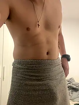 Snapshot of montewi chatting on November 24, 2025, 7:03 pm montewi online show from November 24, 2025, 7:03 pm