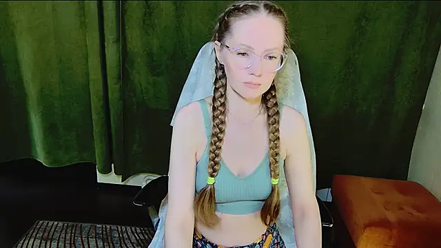 Snapshot of G0LDI chatting on February 15, 2026, 3:00 pm G0LDI online show from February 15, 2026, 3:00 pm