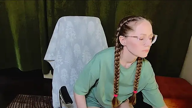 Snapshot of G0LDI chatting on February 14, 2026, 3:12 pm G0LDI online show from February 14, 2026, 3:12 pm