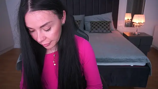 Snapshot of BlackSilkQueen chatting on December 5, 2025, 2:04 pm BlackSilkQueen online show from December 5, 2025, 2:04 pm