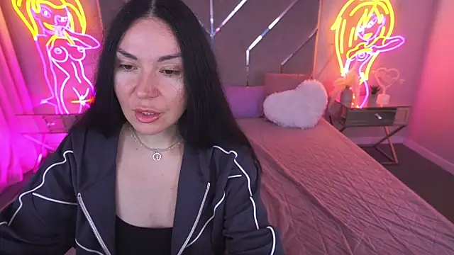 Snapshot of BlackSilkQueen chatting on November 26, 2025, 1:44 pm BlackSilkQueen online show from November 26, 2025, 1:44 pm