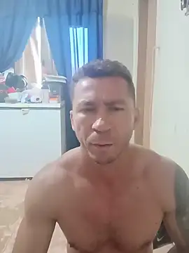 RobertoLuiz84 online show from June 9, 2026, 7:59 pm