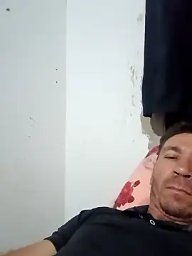 RobertoLuiz84 online show from January 14, 2026, 2:59 am