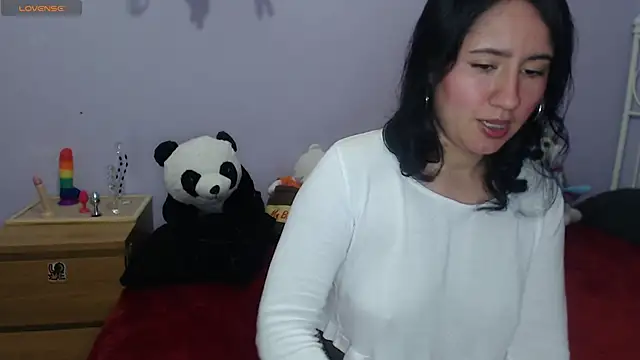 Snapshot of Megan_hotwife_ chatting on December 15, 2025, 9:26 am Megan hotwife online show from December 15, 2025, 9:26 am