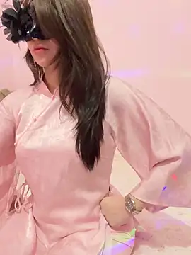 Snapshot of Queen-of-Love chatting on February 17, 2026, 10:45 am Queen-of-Love online show from February 17, 2026, 10:45 am