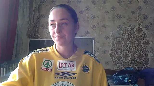 Snapshot of Vassila69 chatting on December 15, 2025, 10:21 am Vassila69 online show from December 15, 2025, 10:21 am