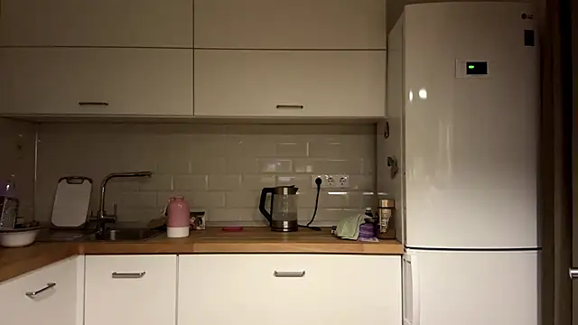 Snapshot of ElfriedaZwack chatting on January 18, 2026, 5:16 pm ElfriedaZwack online show from January 18, 2026, 5:16 pm