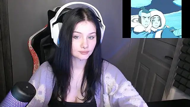 Snapshot of Moon_raven chatting on December 3, 2025, 5:12 pm Moon raven online show from December 3, 2025, 5:12 pm