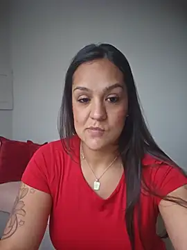 EllaEsEstrella online show from August 3, 2026, 6:36 pm