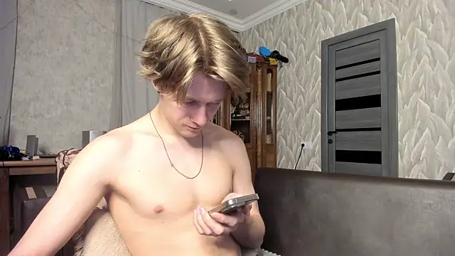 Snapshot of milkiwvy chatting on June 11, 2026, 12:23 am milkiwvy online show from June 11, 2026, 12:23 am