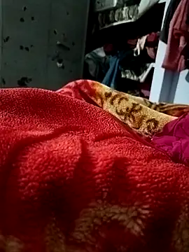 Snapshot of Pariraja_hot chatting on December 5, 2025, 5:55 pm Pariraja hot online show from December 5, 2025, 5:55 pm