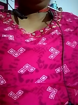 Snapshot of Pariraja_hot chatting on December 3, 2025, 4:06 pm Pariraja hot online show from December 3, 2025, 4:06 pm