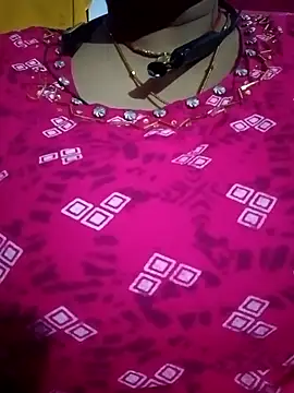 Snapshot of Pariraja_hot chatting on December 14, 2025, 3:39 pm Pariraja hot online show from December 14, 2025, 3:39 pm