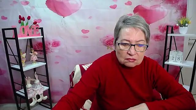 Snapshot of OlgaLuck chatting on April 28, 2026, 5:12 am OlgaLuck online show from April 28, 2026, 5:12 am