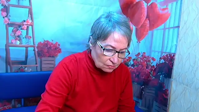 Snapshot of OlgaLuck chatting on April 24, 2026, 5:09 am OlgaLuck online show from April 24, 2026, 5:09 am