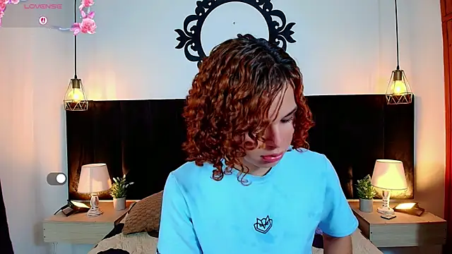 Snapshot of Skyee_angel chatting on July 22, 2026, 8:11 pm Skyee angel online show from July 22, 2026, 8:11 pm