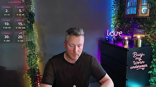 Snapshot of Hunter_Fl chatting on April 6, 2026, 2:18 pm Hunter Fl online show from April 6, 2026, 2:18 pm