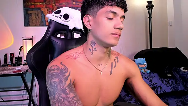 Snapshot of aress_damon chatting on February 12, 2026, 2:00 am aress damon online show from February 12, 2026, 2:00 am