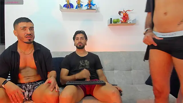 heteros curious online show from April 24, 2026, 12:56 am
