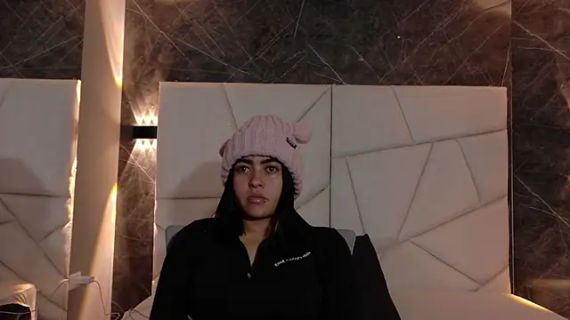 Snapshot of mia_violet8 chatting on November 26, 2025, 1:49 am mia violet8 online show from November 26, 2025, 1:49 am