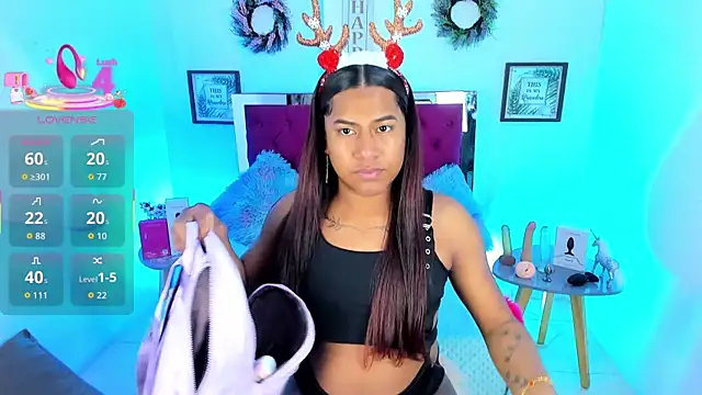 Snapshot of Samantha__F_W chatting on December 2, 2025, 10:11 pm Samantha F W online show from December 2, 2025, 10:11 pm