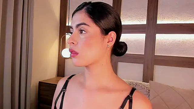 Snapshot of SarhaVega chatting on November 30, 2025, 2:07 pm SarhaVega online show from November 30, 2025, 2:07 pm