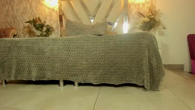 Snapshot of Mysterius_Woman chatting on May 25, 2026, 12:04 pm Mysterius Woman online show from May 25, 2026, 12:04 pm