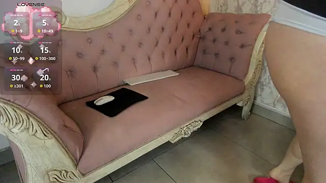 Snapshot of Mysterius_Woman chatting on June 18, 2026, 10:53 am Mysterius Woman online show from June 18, 2026, 10:53 am