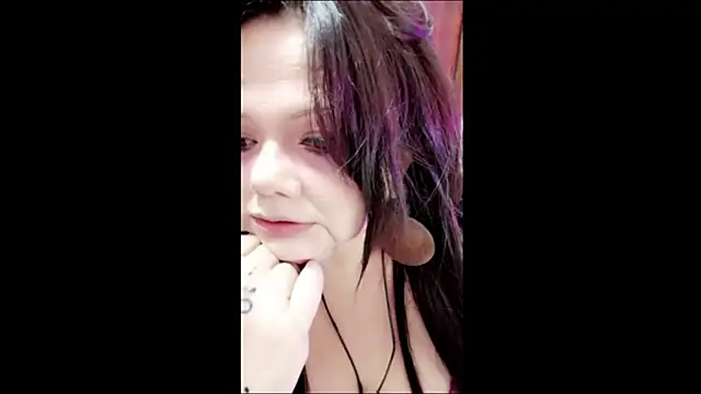 Amputee woman online show from July 10, 2026, 10:10 pm