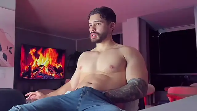 Valenthino Salvatore online show from February 11, 2026, 5:07 am