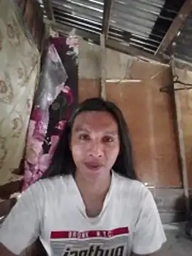 lovelycarla32 online show from November 27, 2025, 5:08 am