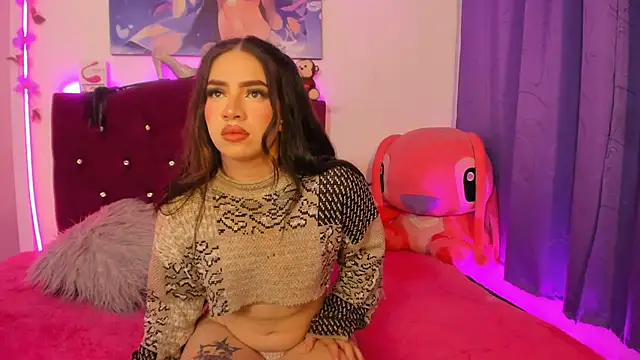 abby  moon  online show from December 17, 2025, 3:44 am