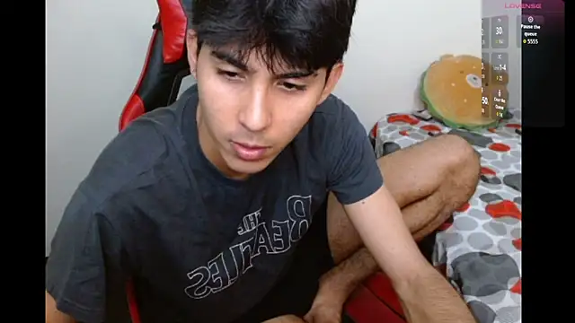 Snapshot of Neithanzynnx chatting on December 14, 2025, 7:41 pm Neithanzynnx online show from December 14, 2025, 7:41 pm