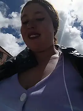 Shofy22 online show from December 3, 2025, 3:55 pm