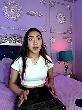 DhaliaRosse online show from March 19, 2026, 3:50 am