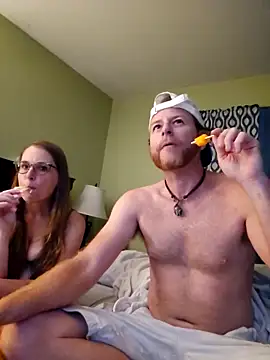 Snapshot of PinellasPlay chatting on April 9, 2026, 1:51 am PinellasPlay online show from April 9, 2026, 1:51 am