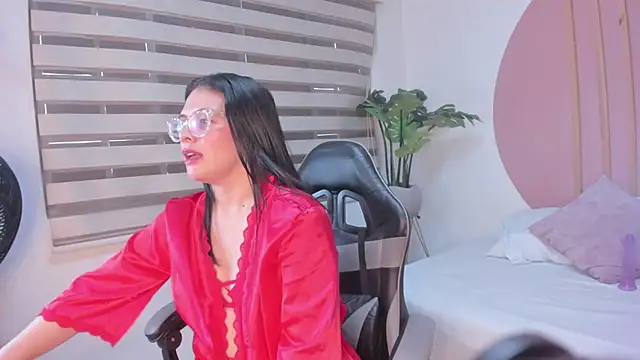 Snapshot of samantha_loughty chatting on December 2, 2025, 7:15 pm samantha loughty online show from December 2, 2025, 7:15 pm