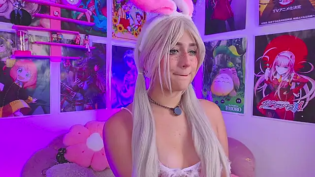 kitty niki online show from July 8, 2026, 8:53 pm