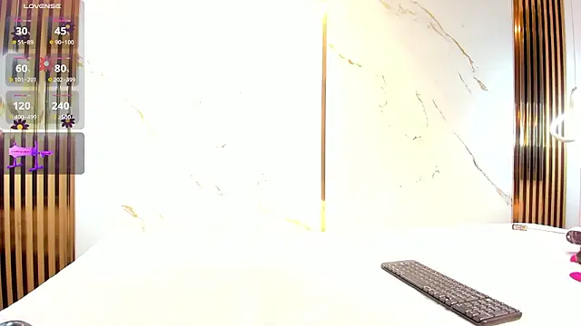 Snapshot of VanessaBoch chatting on March 6, 2026, 7:42 pm VanessaBoch online show from March 6, 2026, 7:42 pm